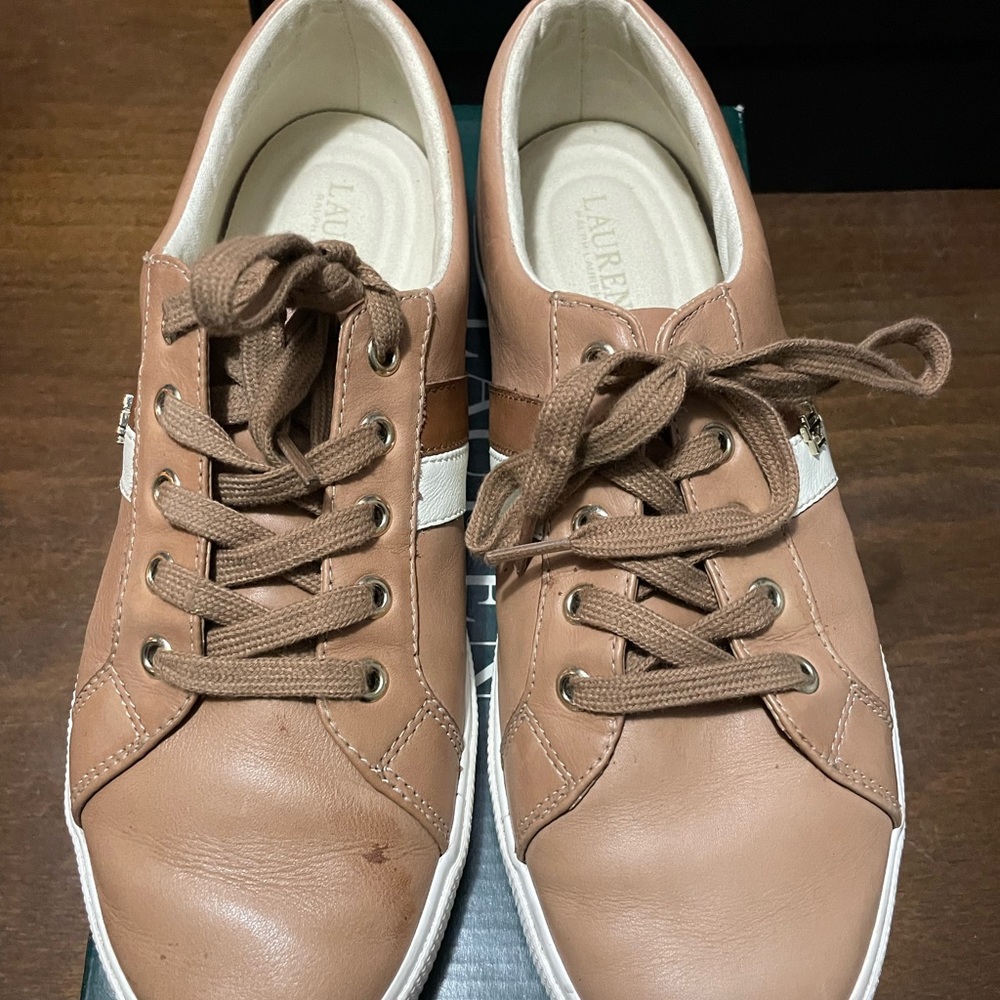 Lauren Ralph Lauren sneaker